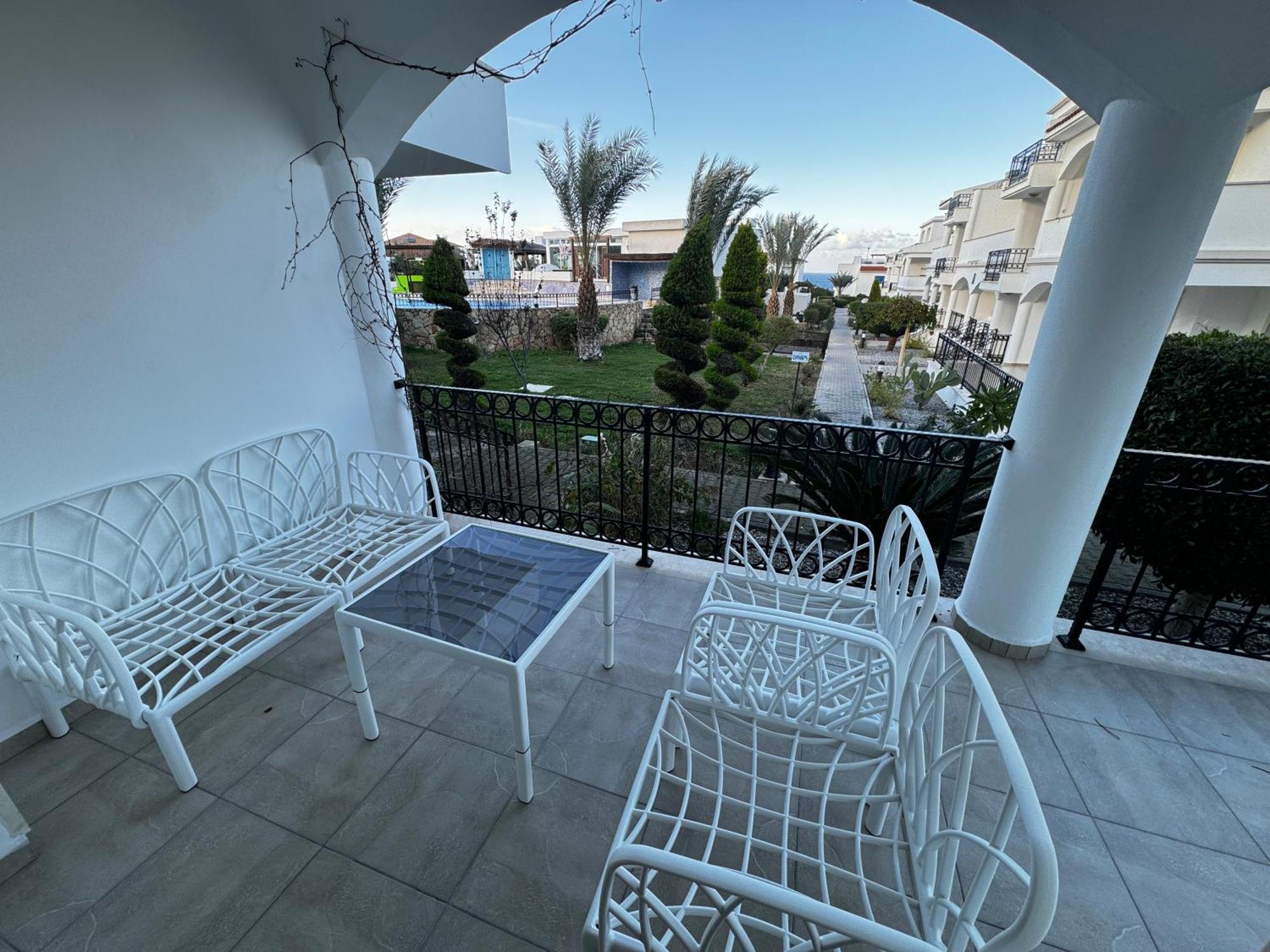 Carrington Holidays Girne Buitenkant foto