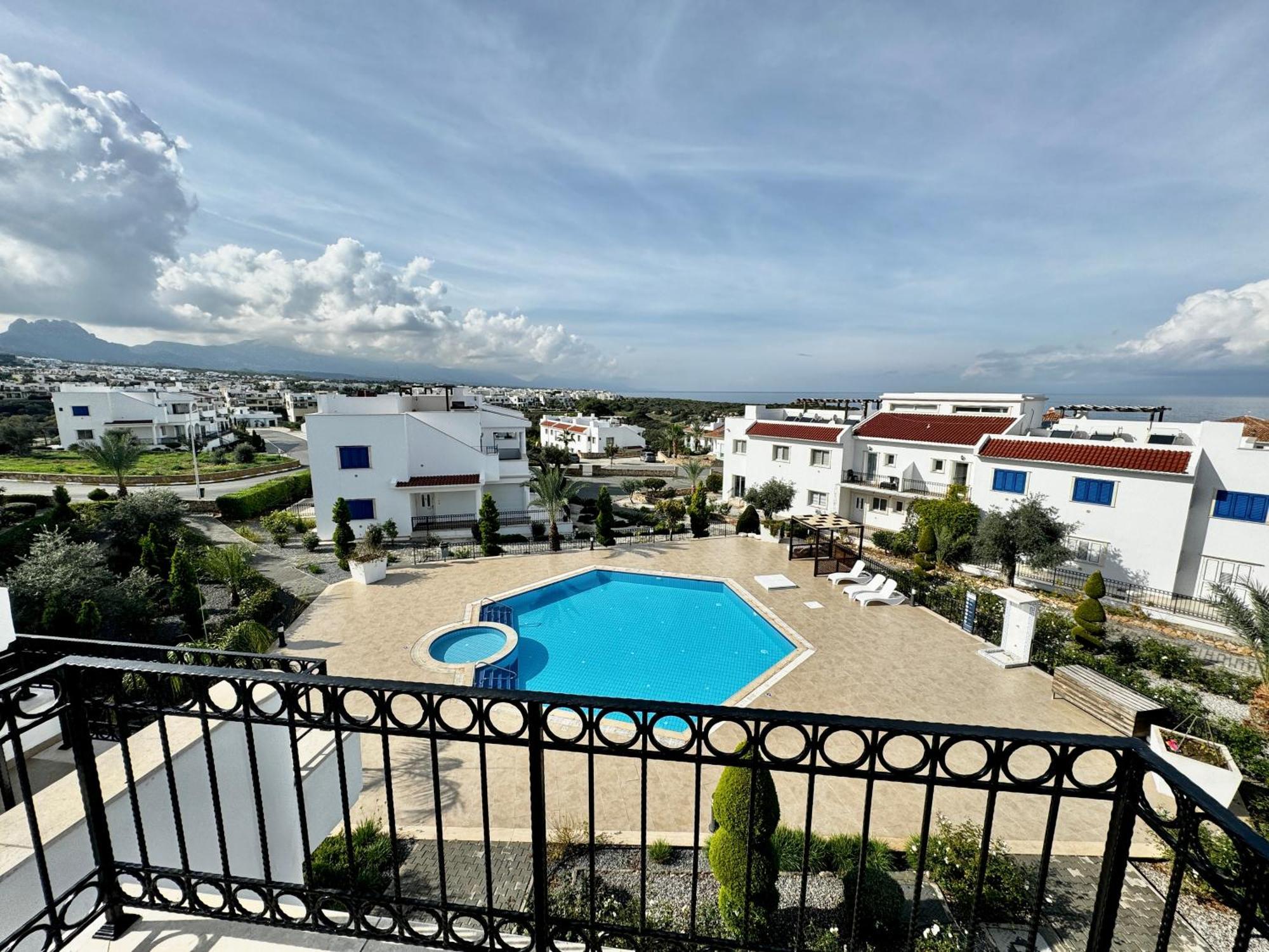 Carrington Holidays Girne Buitenkant foto
