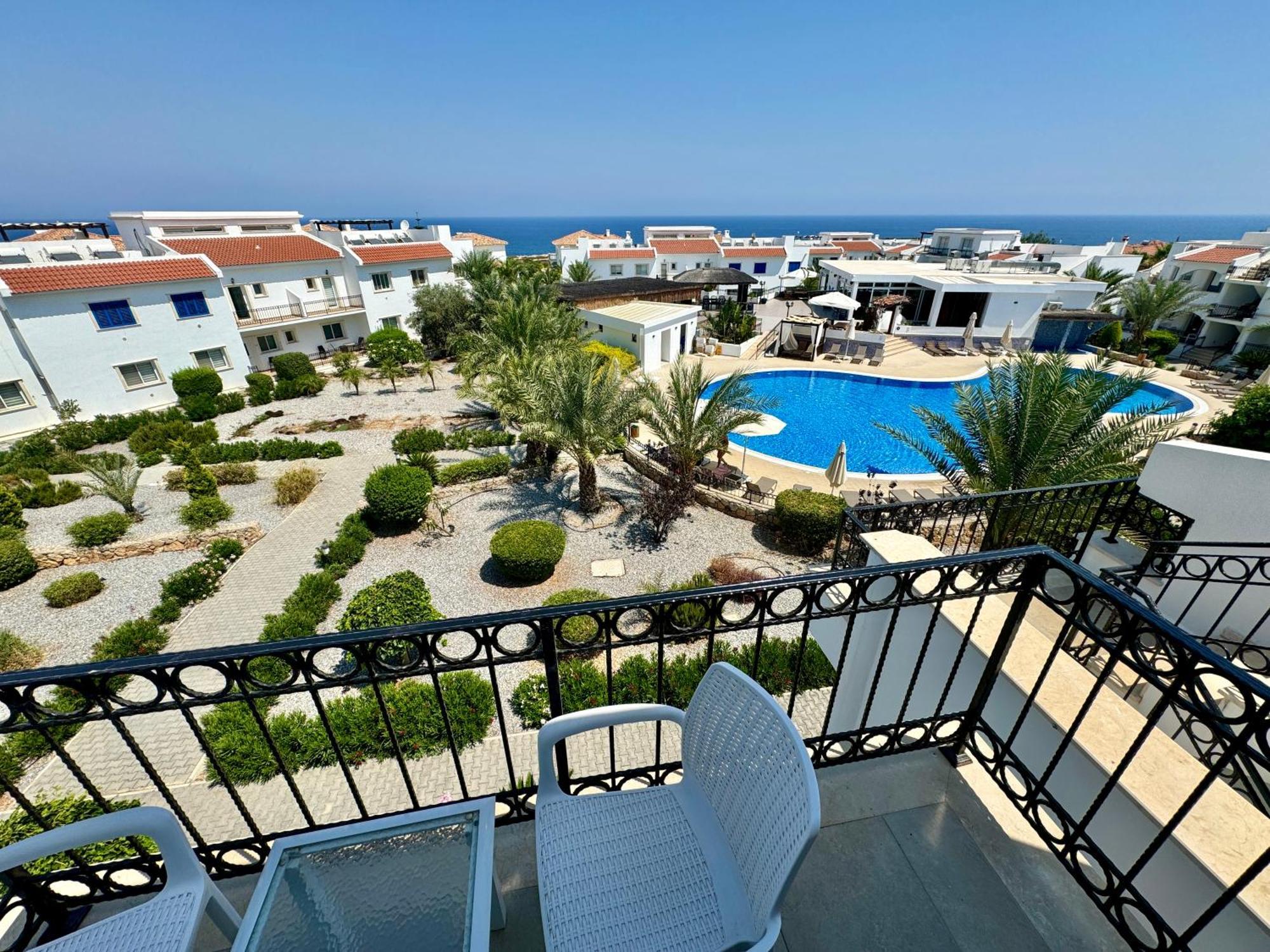 Carrington Holidays Girne Buitenkant foto