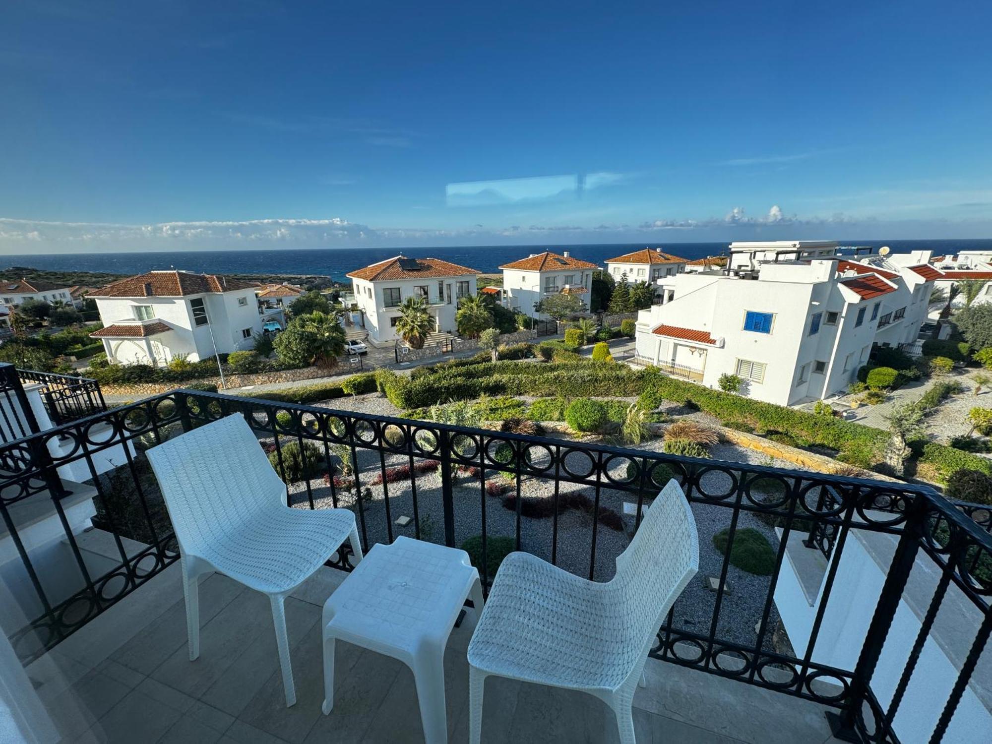 Carrington Holidays Girne Buitenkant foto