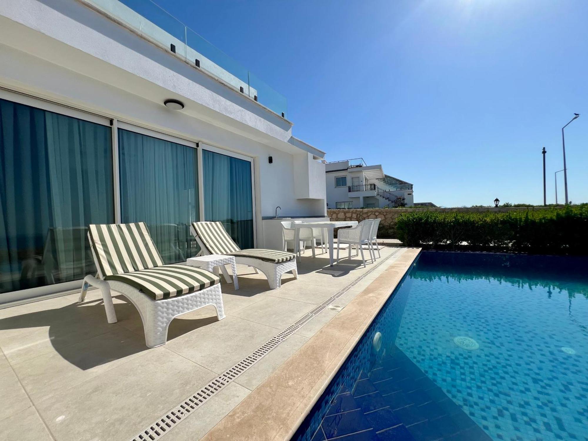 Carrington Holidays Girne Buitenkant foto